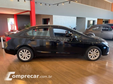CIVIC - 1.8 LXS 16V 4P AUTOMÁTICO