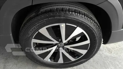 TAOS 1.4 250 TSI TOTAL FLEX COMFORTLINE AUTOMÁTICO