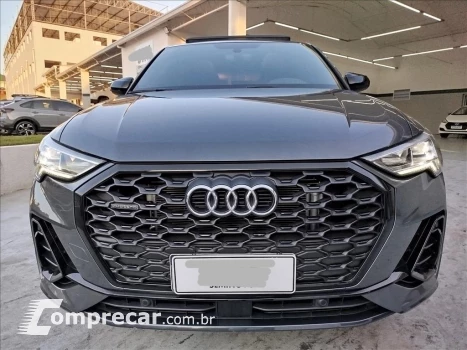 Q3 2.0 40 TFSI Performance Black Quattro
