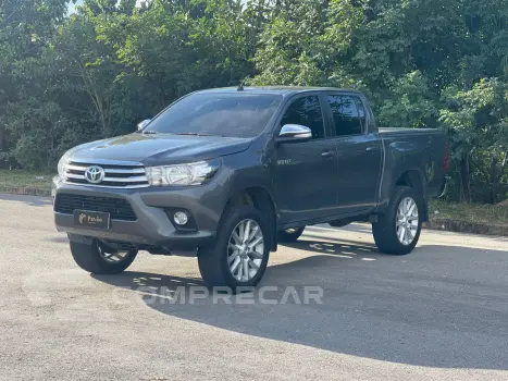 Toyota HILUX 2.8 SRV 4X4 CD 16V 4 portas