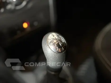 LOGAN - 1.6 16V SCE ZEN MANUAL