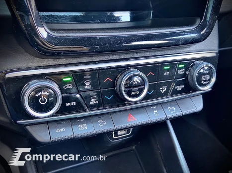 TORO 2.0 16V Turbo Freedom 4WD AT9
