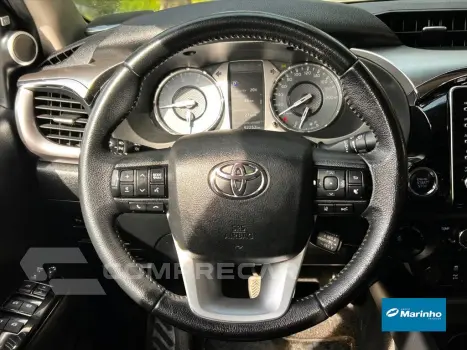 HILUX 2.8 D-4D TURBO DIESEL CD SRX 4X4 AUTOMÁTICO