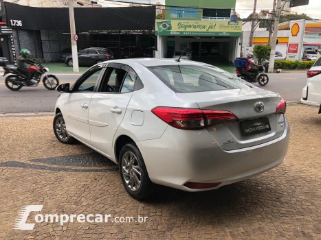 Yaris 1.5 16V Flex Sedan Xs Connect Multidrive