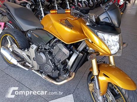 CB 600F HORNET