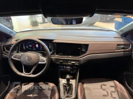 Virtus 1.0 4P 200 TSI FLEX HIGHLINE AUTOMÁTICO