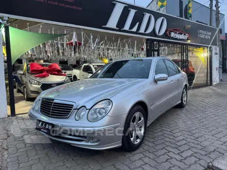 Mercedes-Benz 320 E 3.2 Sedan 6 Cilindros 24V 4 portas