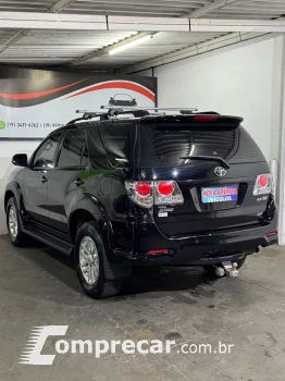 Hilux SW4 SR 4x2 2.7/ 2.7 Flex 16V Aut.