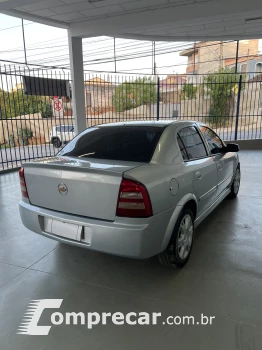 ASTRA 2.0 MPFI Advantage 8V