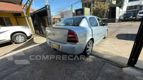ASTRA 2.0 MPFI Advantage Sedan 8V