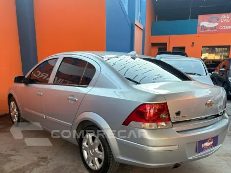 VECTRA SEDAN - 2.0 MPFI EXPRESSION 8V 140CV 4P MANUAL