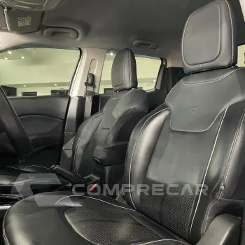TORO 2.0 16V Turbo Freedom 4WD AT9