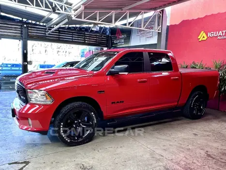 CLASSIC 5.7 V8 GASOLINA LARAMIE NIGHT EDITION CD 4X4 AUTOMÁT