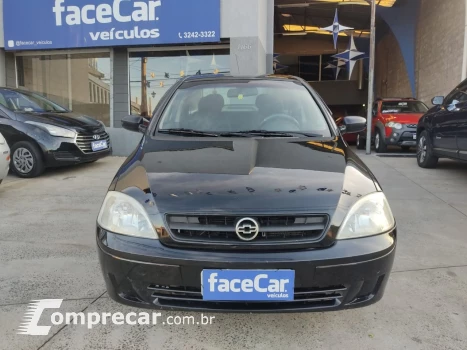 Corsa Sedan 1.0 MPFI 8V 71cv 4p