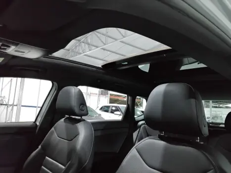 TAOS 1.4 250 TSI TOTAL FLEX COMFORTLINE AUTOMÁTICO