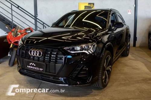 Audi Q3 2.0 4P 40 TFSI PERFORMANCE BLACK QUATTRO TIPTRONIC AUTOMÁ 4 portas