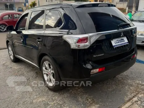 OUTLANDER - 2.0 16V 4P AUTOMÁTICO
