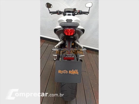 STREET TRIPLE 765 RS