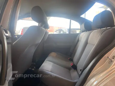 POLO SEDAN 1.6 MI 8V