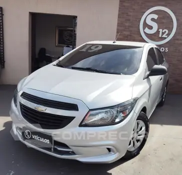 CHEVROLET ONIX 4 portas