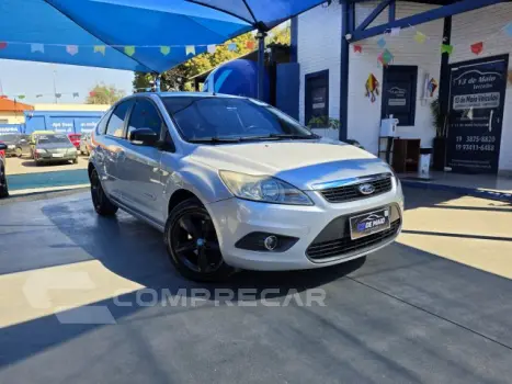 FOCUS HATCH - 2.0 GLX 16V 4P AUTOMÁTICO