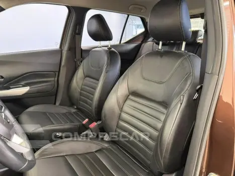 KICKS SV CVT