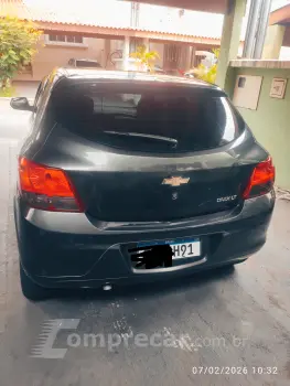 Ônix LT 1.4 Automático