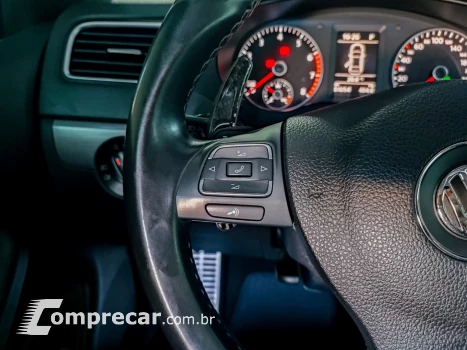 JETTA 2.0 TSI HIGHLINE 200CV GASOLINA 4P TIPTRONIC