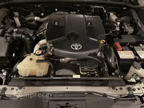 HILUX 2.8 D-4d Turbo CD SRX 4X4