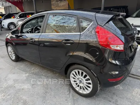 FIESTA 1.6 TITANIUM HATCH 16V FLEX 4P POWERSHIFT