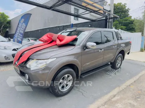 L 200 Triton 2.4 16V SPORT HPE 4X4 CABINE DUPLA TURBO DIESEL
