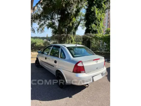 CORSA 1.8 MPFI SEDAN 8V FLEX 4P MANUAL