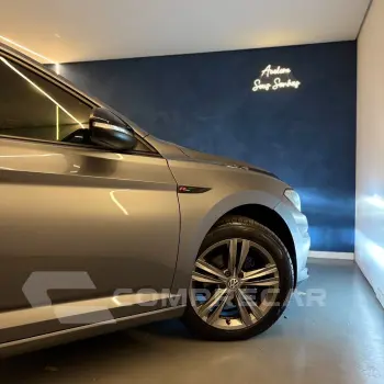 JETTA R-Line 250 TSI 1.4 Flex 16V Aut.