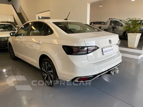 Virtus 1.0 4P 200 TSI FLEX HIGHLINE AUTOMÁTICO