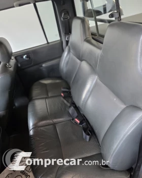 S10 2.4 MPFI Executive 4X2 CD 8V