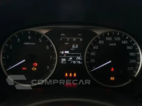 KICKS Active 1.6 16V Flex Aut.