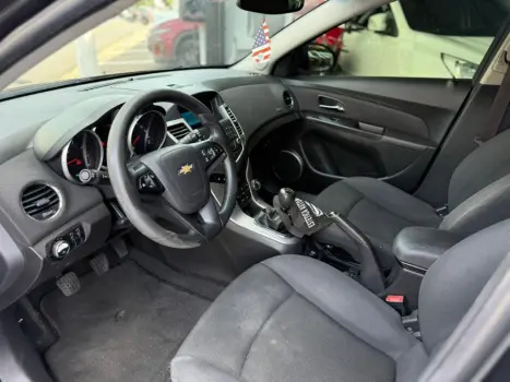 CRUZE HB Sport LT 1.8 16V FlexP. 5p Mec