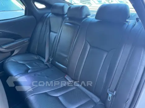 AZERA 3.0 MPFI GLS V6 24V