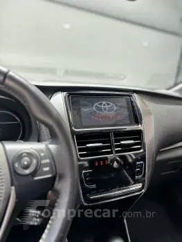 YARIS 1.5 16V Sedan XS