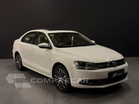 JETTA 2.0 TSI HIGHLINE 200CV GASOLINA 4P TIPTRONIC