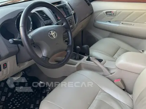 HILUX SW4 - 3.0 SRV 4X4 16V TURBO INTERCOOLER 4P AUTOMÁTICO