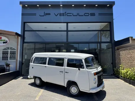 Volkswagen KOMBI 1.4 MI STD Lotação 8V 3 portas