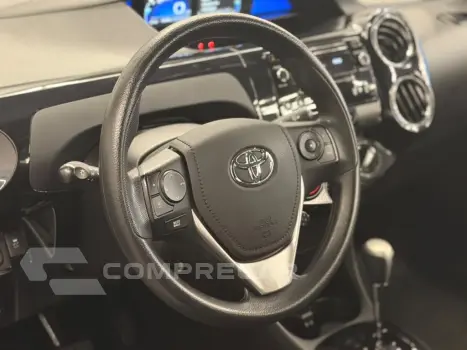 ETIOS 1.5 X PLUS 16V FLEX 4P AUTOMÁTICO