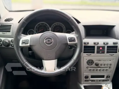 VECTRA 2.0 MPFI ELEGANCE 8V 140CV FLEX 4P MANUAL