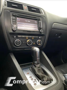 JETTA 2.0 TSI HIGHLINE 200CV GASOLINA 4P TIPTRONIC
