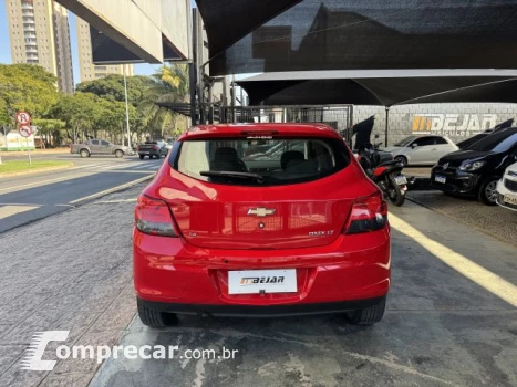 ONIX - 1.4 MPFI LT 8V 4P MANUAL