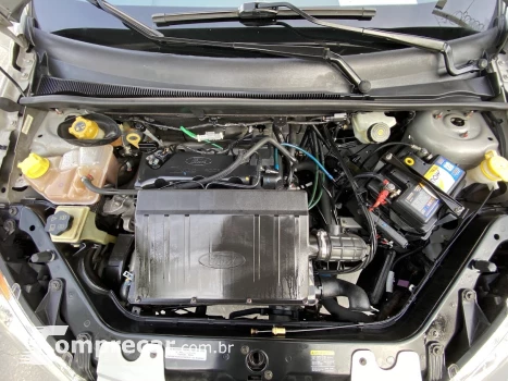 FIESTA 1.6 MPI Class Sedan 8V