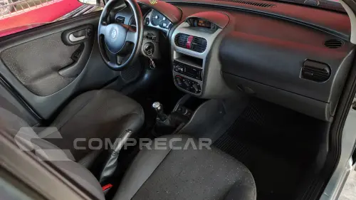 CORSA 1.4 MPFI Premium Sedan 8V