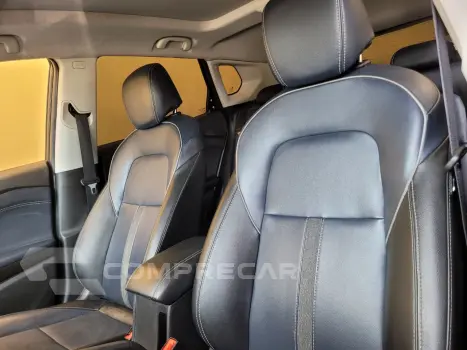 TRACKER Premier 1.2 Turbo 12V Flex Aut.