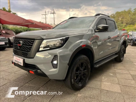 NISSAN FRONTIER 2.3 16V TURBO DIESEL PRO4X CD 4X4 AUTOMÁ 4 portas